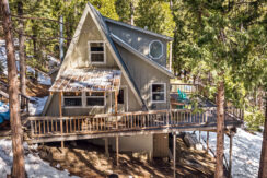 Classic A-Frame Mountain Cabin!